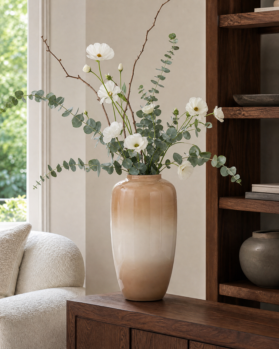 large_vase_24x53_living_room_flowers